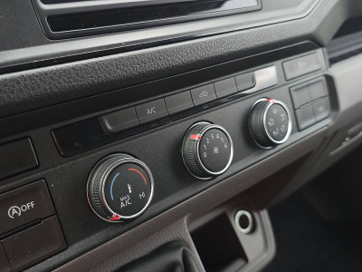 Volkswagen CRAFTER 35 2.0 L3H3 140Pk CarPlay! foto 9