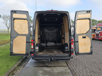 Volkswagen CRAFTER 35 2.0 L3H3 2xZijdeur LED Automaat Comfort-Stoel Leer Trekhaak Camera Bumpers-Kleur 177Pk Adaptieve Cruise! foto 12