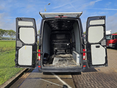Volkswagen CRAFTER 35 2.0 L3H3 LED Automaat 140Pk Imperiaal Camera Carplay Comfort-Stoel Leer Euro6! foto 11