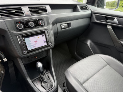 Volkswagen Caddy 1.4 TSI 131 PK BENZINE AUTOMAAT !! / BPM VRIJ / IMPERIAAL / TREKHAAK / INRICHTING / NAVI / AIRCO / CRUISE 14