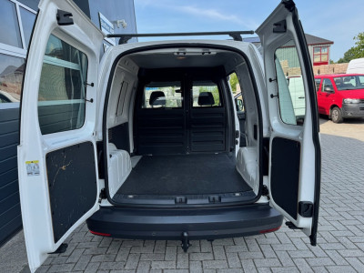 Volkswagen Caddy 1.6 TDI 102pk Comfortline | Trekhaak | Navi | Airco auto | Cruise | Bluetooth | PDC | Schuifdeur | Laadvloer 8