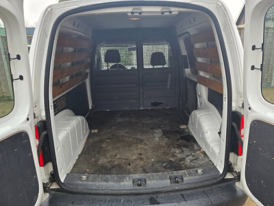 Volkswagen Caddy 1.6 TDI Comfortline foto 10
