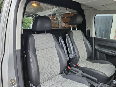 Volkswagen Caddy 1.6 TDI Maxi Marge! Automaat/DSG! Trekhaak! Nette Staat! Dealer Onderhouden! 12