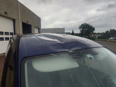 Volkswagen Caddy 2.0 SDI SCHADE 7
