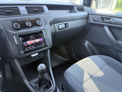 Volkswagen Caddy 2.0 TDI 102 PK / L2H1 / MAXI / ORIG. NL / AIRCO / NAVIGATIE / PDC 12