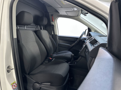 Volkswagen Caddy 2.0 TDI 102pk L1H1 Cruise Control Navigatie Parkeersensoren DAB+ foto 2