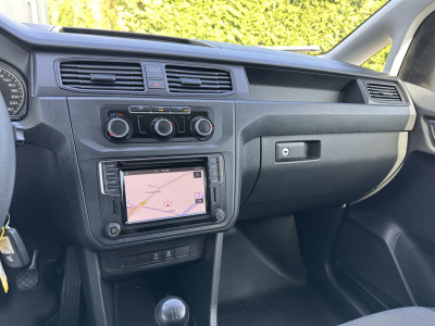 Volkswagen Caddy 2.0 TDI EURO 6 / L1H1 / UNIEK  29.543 KM  NAP !! / 1e EIGENAAR / AIRCO / NAVI / APPLE CARPLAY / ANDROID AUTO foto 11