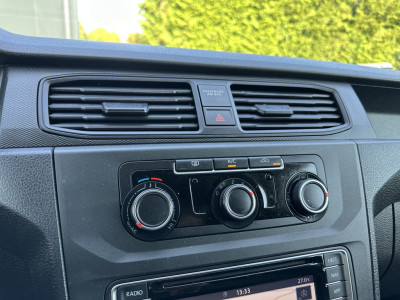 Volkswagen Caddy 2.0 TDI EURO 6 / L1H1 / UNIEK  29.543 KM  NAP !! / 1e EIGENAAR / AIRCO / NAVI / APPLE CARPLAY / ANDROID AUTO foto 12