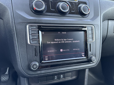Volkswagen Caddy 2.0 TDI EURO 6 / L1H1 / UNIEK  29.543 KM  NAP !! / 1e EIGENAAR / AIRCO / NAVI / APPLE CARPLAY / ANDROID AUTO foto 13
