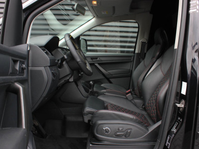 Volkswagen Caddy 2.0 TDI L1H1 185PK JB- EDITION / 87DKM / NIEUWSTAAT / TREKHAAK / ELEK- PAKKET / LEDEREN BEKLEDING / APPLE CARPLAY foto 14