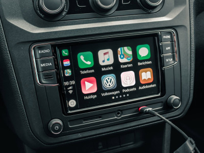 Volkswagen Caddy 2.0 TDI L1H1 185PK JB- EDITION / 87DKM / NIEUWSTAAT / TREKHAAK / ELEK- PAKKET / LEDEREN BEKLEDING / APPLE CARPLAY foto 18