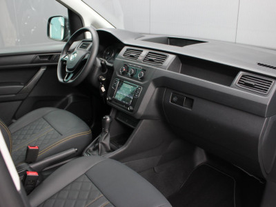 Volkswagen Caddy 2.0 TDI L1H1 185PK NARDO GREY LOOK / 72DKM / 2016 / LEDEREN BEKLEDING / APPLE CARPLAY / JB-EDITION / SCHROEFSET foto 10