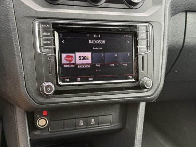 Volkswagen Caddy 2.0 TDI / L1H1 / 1e EIG. / INRICHTING / TREKHAAK / AIRCO / CRUISE / NAVI / CARPLAY foto 16