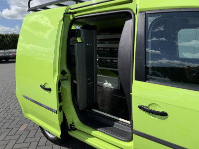 Volkswagen Caddy 2.0 TDI / L1H1 / 1e EIG. / UNIEK 28.975 KM! / INRICHTING / TREKHAAK / IMPERIAAL / NAVI / CARPLAY / CRUISE foto 11