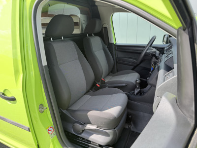 Volkswagen Caddy 2.0 TDI / L1H1 / 1e EIG. / UNIEK 28.975 KM! / INRICHTING / TREKHAAK / IMPERIAAL / NAVI / CARPLAY / CRUISE foto 6