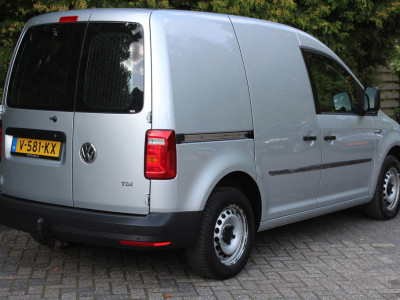 Volkswagen Caddy 2.0 TDI L1H1 BMT Comfortline 75PK | Airco | Navigatie | Parkeersensoren foto 2