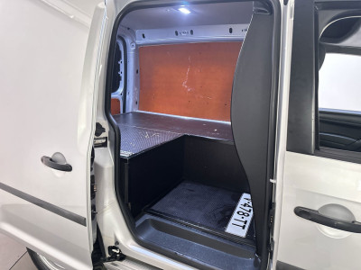 Volkswagen Caddy 2.0 TDI L1H1 Navigatie App-Connect DAB+ Cruise Control foto 17