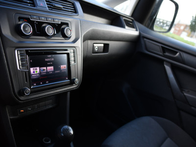 Volkswagen Caddy 2.0 TDI L1H1 PB Edition Adaptieve Cruise, LED, Carplay, Stoelverwarming, Multimedia, 102pk, Trekhaak, Uniek! foto 35