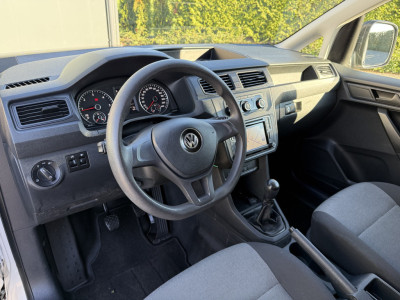 Volkswagen Caddy 2.0 TDI / L1H1 / TREKHAAK / AIRCO / CRUISE / NAVI / CARPLAY / DAB+ / ORIG. NL foto 6