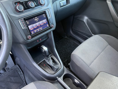 Volkswagen Caddy 2.0 TDI L2H1 BMT 4Motion|AUTOMAAT|NAP|trekhaak|airco|cruise|apple carplay|elektrisch pakket|EURO6 foto 10