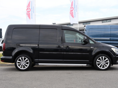Volkswagen Caddy 2.0 TDI L2H1 Maxi Highline Cruise, Leder, LED, Automaat, multimedia, 150pk, NAVI, Trekhaak, Sensoren, Voorruit verwarming, Uniek! 10