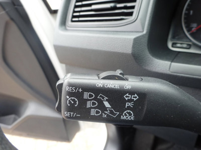 Volkswagen Caddy 2.0 TDI L2H1 VW MAXI LAADRUIMTE INRICHTING AIRCO CRUISE ALARM PDCM foto 18