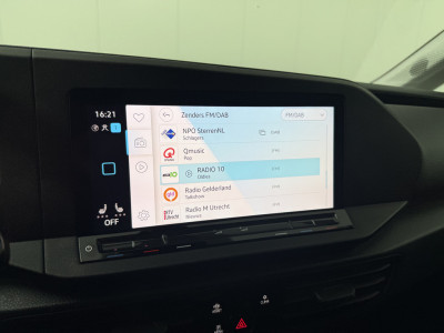 Volkswagen Caddy 2.0TDi 122PK DSG Automaat Exclusive | LED | Distronic | Navigatie | Camera | Multimedia | Standverwarming | Airco | Cruise foto 19