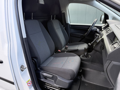 Volkswagen Caddy MAXI 2.0 TDI 102 PK / L2H1 / 1e EIG. / ZEER NETJES / ACHTERKLEP / AIRCO / CRUISE / VERWARMDE VOORRUIT foto 17