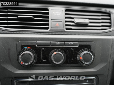 Volkswagen Caddy 75pk L2H1 Trekhaak Airco Cruise Werkplaatsinrichting APK 10-2026 Euro6 L2 Airco Trekhaak Cruise control 17