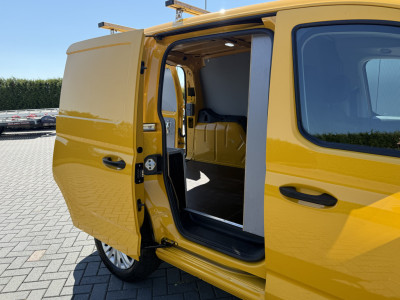 Volkswagen Caddy Cargo 2.0 TDI / L1H1 / 1e EIG. / AIRCO / CRUISE / TREKHAAK / ERGO COMFORT STOEL / DAKDRAGERS foto 9