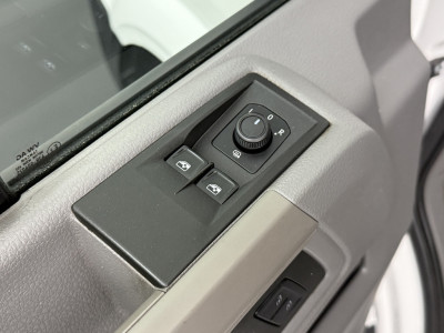 Volkswagen Crafter 2.0TDI 140PK Automaat Koelbakwagen+Laadklep | Multimedia | Airco | Cruise foto 8