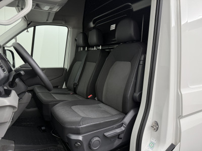 Volkswagen Crafter 2.0TDI 140PK Automaat L4H3 Maxi | Airco | Camera | Multimedia | 3-Zits | Betimmering foto 20