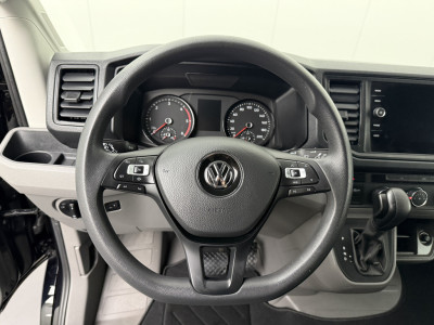 Volkswagen Crafter 2.0TDI 140PK DSG Automaat Executive+ L3H3 | Imperiaal | Navigatie | Camera | Airco | Cruise | 3-Zits foto 17
