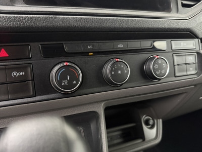 Volkswagen Crafter 2.0TDI 140PK DSG Automaat Executive+ L3H3 | Imperiaal | Navigatie | Camera | Airco | Cruise | 3-Zits foto 21