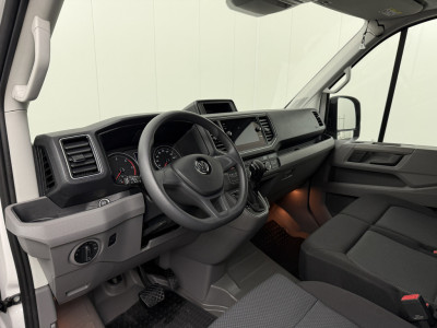 Volkswagen Crafter 2.0TDI 140PK DSG Automaat L3H3 | Kastinrichting | Airco | Cruise | 3-Zits | Betimmering | 3000Kg Trekhaak foto 3