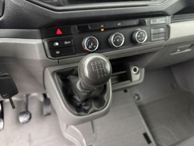 Volkswagen Crafter 2.0TDI 140PK L3H2 Exclusive Edition Imperiaal | Trekhaak | Led | Navigatie | Camera | 3-Zits | Airco | Cruise foto 17