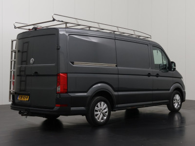 Volkswagen Crafter 2.0TDI 140PK L3H2 Exclusive Edition Imperiaal | Trekhaak | Led | Navigatie | Camera | 3-Zits | Airco | Cruise foto 2