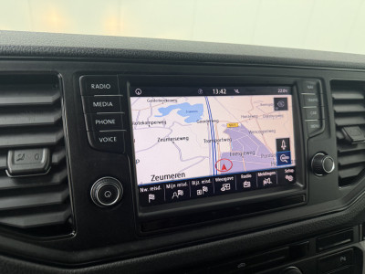 Volkswagen Crafter 2.0TDI 140PK L3H2 Highline | Multimedia | Navigatie | Airco | Cruise | Betimmering foto 19