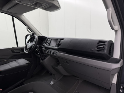 Volkswagen Crafter 2.0TDI 140PK L3H2 Highline | Multimedia | Navigatie | Airco | Cruise | Betimmering foto 21