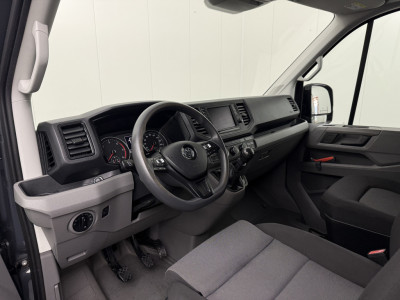 Volkswagen Crafter 2.0TDI 140PK L3H2 Highline | Multimedia | Navigatie | Airco | Cruise | Betimmering foto 3