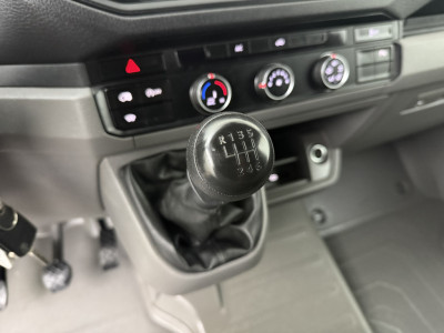 Volkswagen Crafter 2.0TDI 140PK L3H2 Highline | Navigatie | Camera | Airco | Cruise | Betimmering foto 17