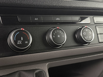 Volkswagen Crafter 2.0TDI 140PK L3H2 Highline | Navigatie | Multimedia | Airco | Cruise | Betimmering foto 20