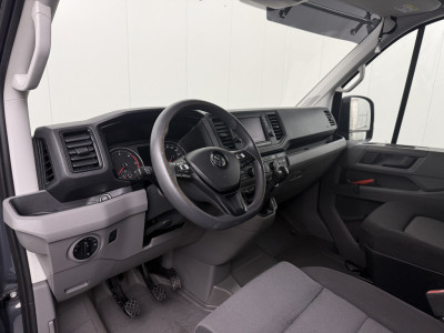 Volkswagen Crafter 2.0TDI 140PK L3H2 Highline | Navigatie | Multimedia | Airco | Cruise | Betimmering foto 3