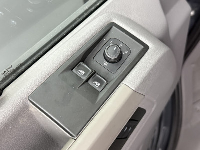 Volkswagen Crafter 2.0TDI 140PK L3H2 Highline | Navigatie | Multimedia | Airco | Cruise | Betimmering foto 8