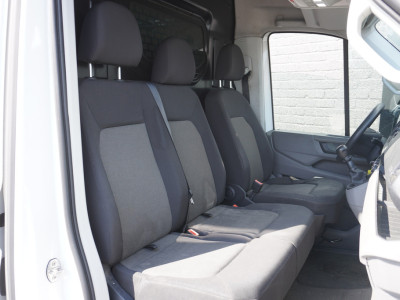 Volkswagen Crafter 2.0 TDI 140PK L3H3 EURO 6 - Airco - Trekhaak - Camera - €20.900,- Excl. 5