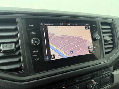 Volkswagen Crafter 2.0TDI 140PK L3H3 Highline | Navigatie | Camera | Multimedia | Airco | Betimmering foto 20