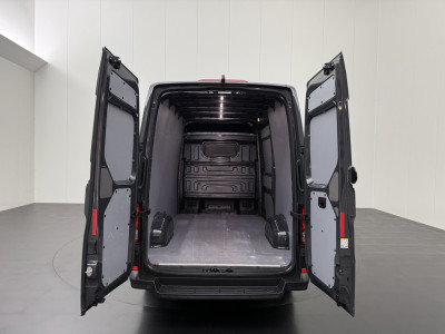 Volkswagen Crafter 2.0TDI 140PK L3H3 Highline | Navigatie | Camera | Multimedia | Airco | Cruise | Betimmering foto 4