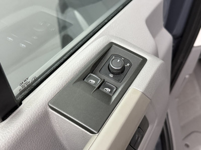 Volkswagen Crafter 2.0TDI 140PK L3H3 Highline | Navigatie | Camera | Multimedia | Airco | Cruise | Betimmering foto 8