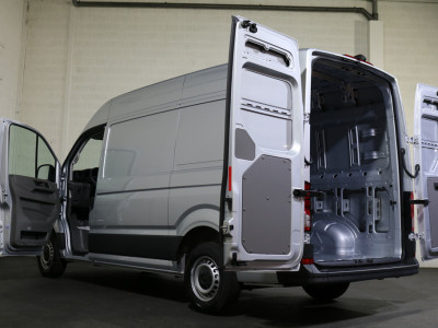 Volkswagen Crafter 2.0 TDI 140pk L3 H3 Automaat Airco Navigatie Apple Carplay Camera foto 10