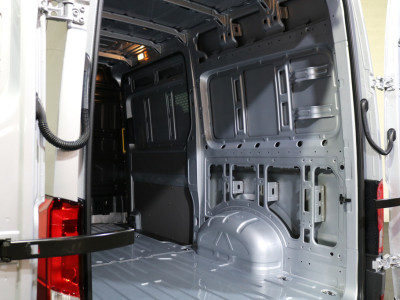 Volkswagen Crafter 2.0 TDI 140pk L3 H3 Automaat Airco Navigatie Apple Carplay Camera foto 13